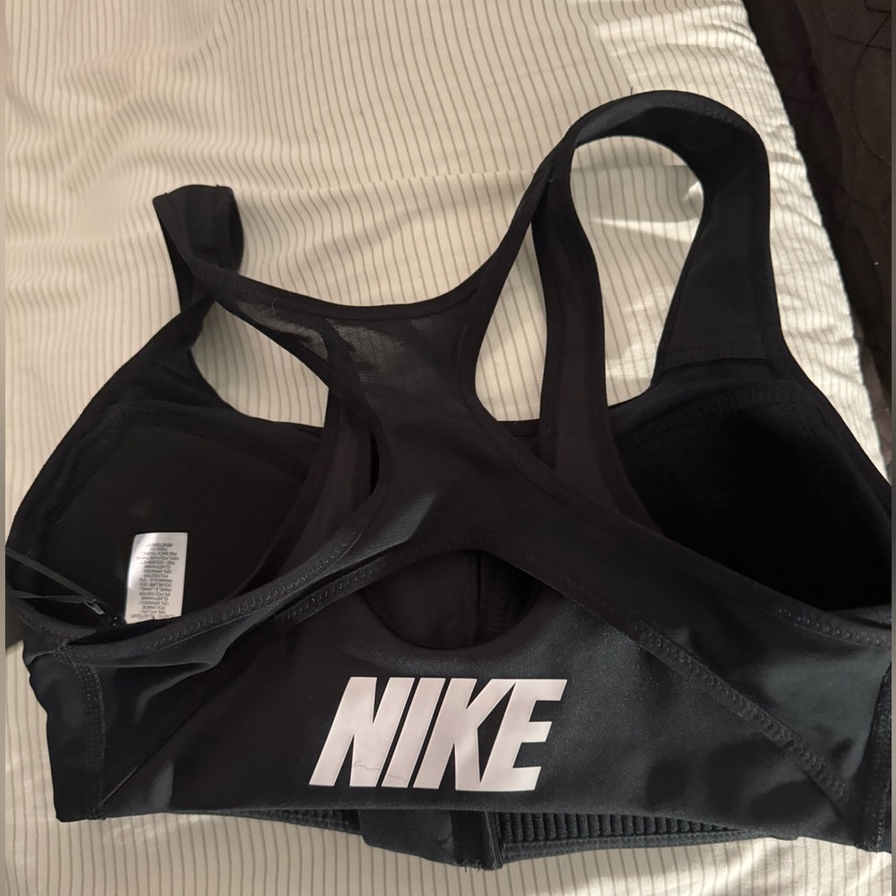 Nike shape Bra